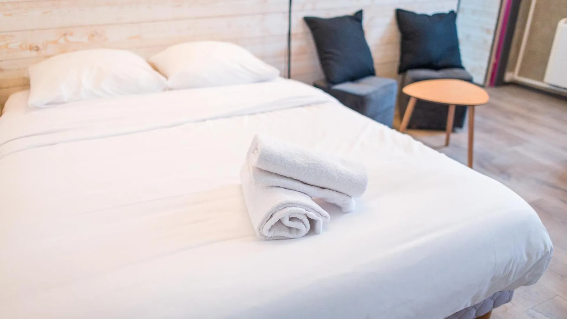 Studio Chalets Du Ravelin - Metro Saint Cyprien Toulouse 0*,  Frankrig